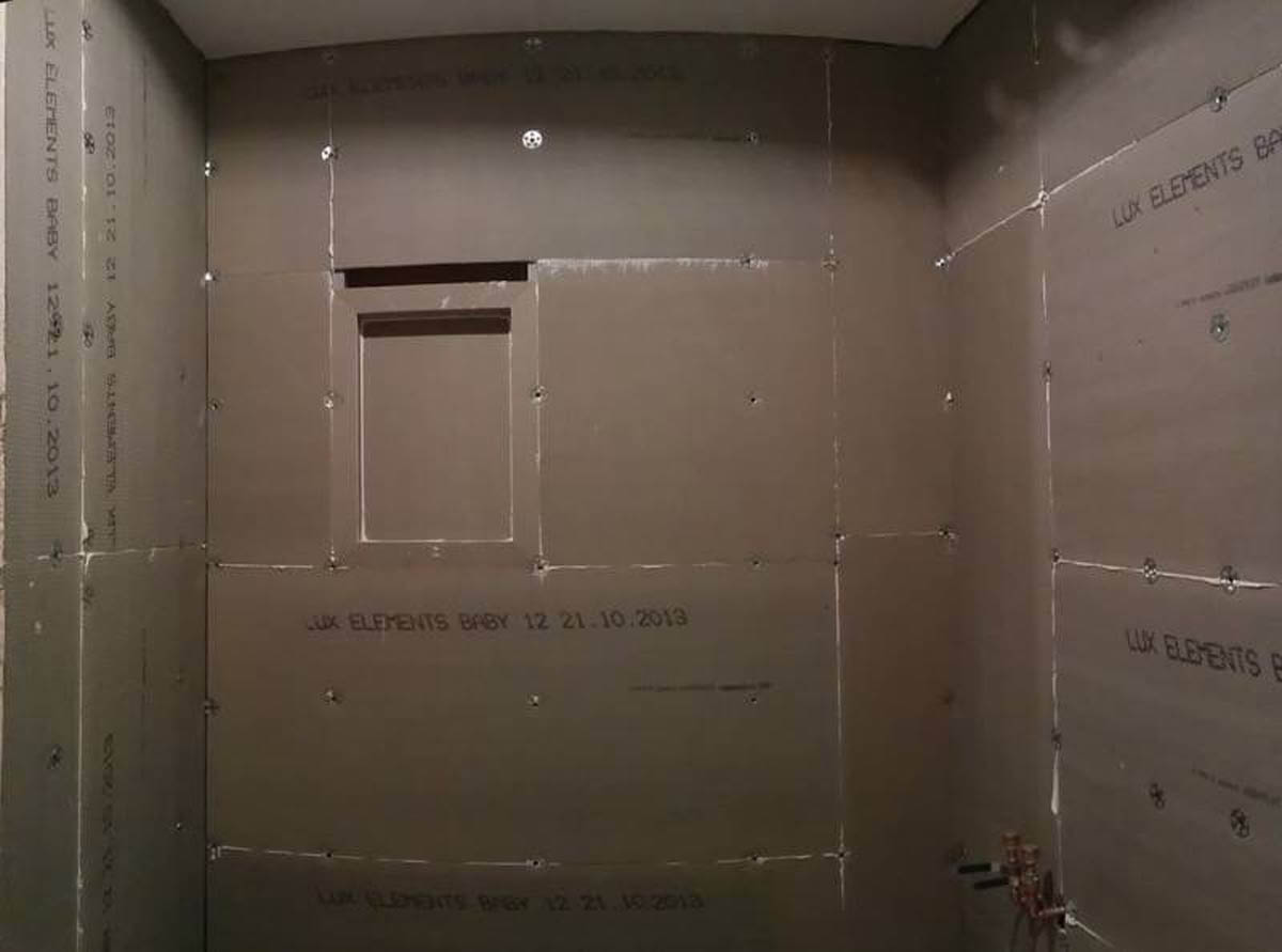 Ремонт в ванной комнате с помощью влагостойких панелей и материалов Lux Elements